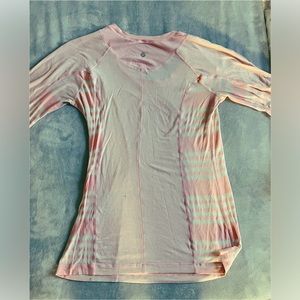 Lululemon t shirt